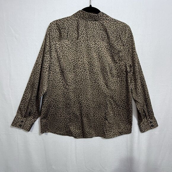 Chico's No Iron Button Leopard Print Button Up Shirt Blouse Size 2 US 12/14 - Picture 2 of 9
